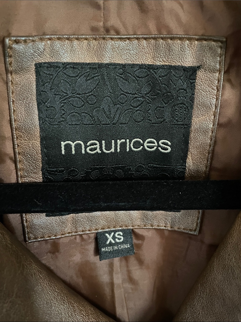 Maurices Brown Vegan Leather Moto Jacket XS Quilted Shoulders Preppy Streetwear - Picture 2 of 13